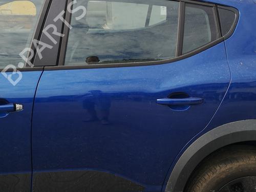 Used Left rear door Left rear door 37262358 37262358