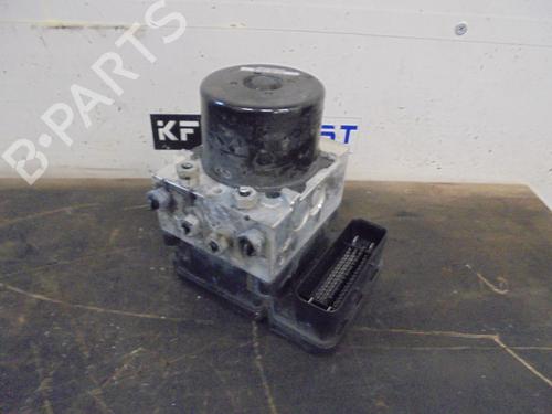 Used ABS pump VOLVO XC60 I SUV (156) 2.4 D / D3 / D4 AWD (163 hp) 12860224
