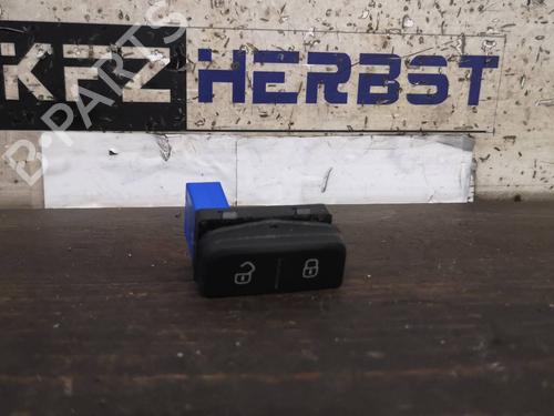 Used Switch Switch VW UP! (121, 122, BL1, BL2, BL3, 123) 1.0 (60 hp) 34139790 34139790