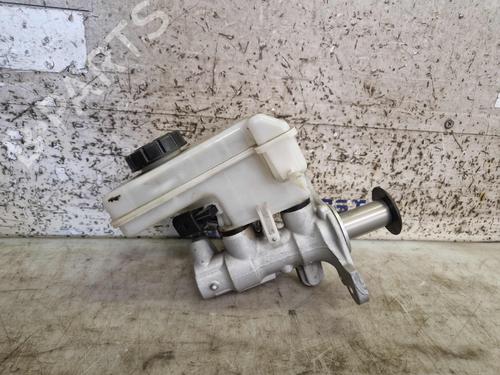 Used Brake master cylinder VW TOURAN (5T1) 2.0 TDI (150 hp) 33237059