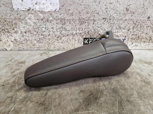 Apoio de Braço / Consola central OPEL MOKKA / MOKKA X (J13) 1.4 (_76) (140 hp) 31351186