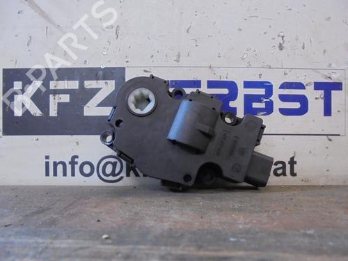 Used Electronic module BMW 1 (F20) 116 d (116 hp) 13067461