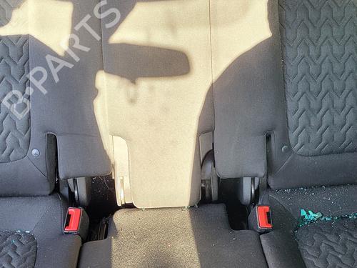Sedile posteriore Sedile posteriore 39168495 39168495
