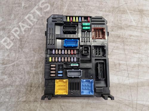 Used Control unit OPEL CORSA F (P2JO) 1.2 (68) (75 hp) 25449557