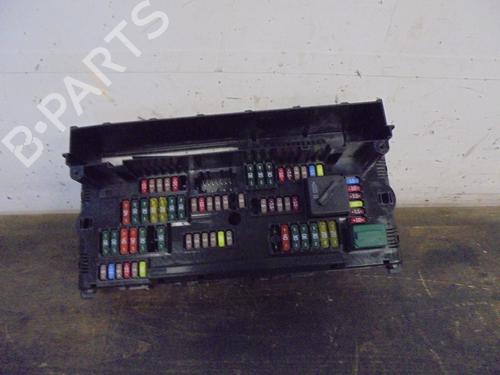 Used Fuse box BMW 5 Touring (F11) 520 d (163 hp) 12885336