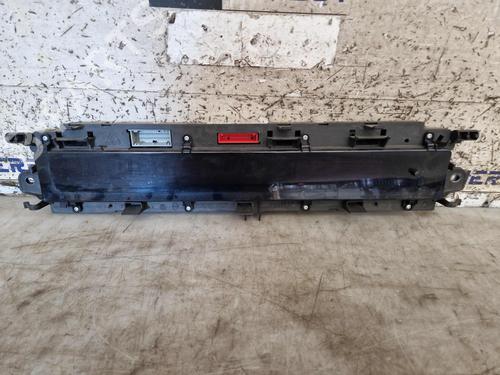 Used Instrument cluster RENAULT GRAND SCÉNIC II (JM0/1_) 1.9 dCi (JM14) (131 hp) 33038772