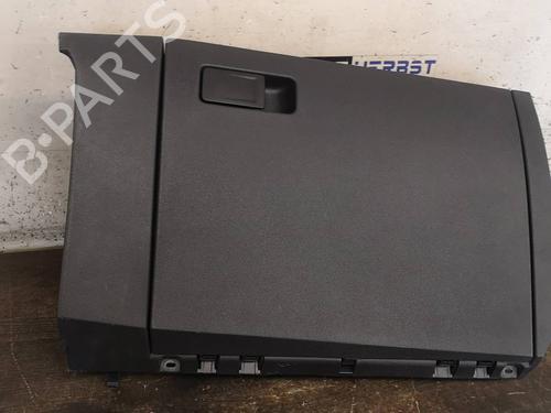 Used Glove box VW POLO VI (AW1, BZ1, AE1) 1.0 MPi (80 hp) 12878879