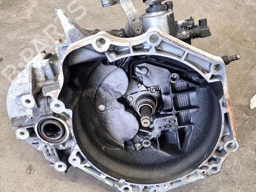 Getriebe für CHEVROLET CRUZE (J300) 1.7 D (131 hp) 32017924