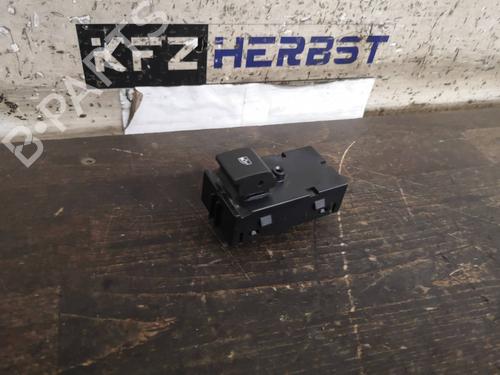 Used Switch OPEL ZAFIRA TOURER C (P12) 2.0 CDTi (75) (170 hp) 12893876
