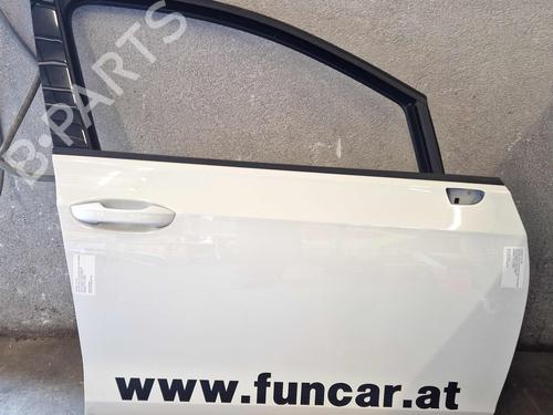 Used Right front door VW GOLF VIII Variant (CG5, DB5) 2.0 TDI (116 hp) 30096542