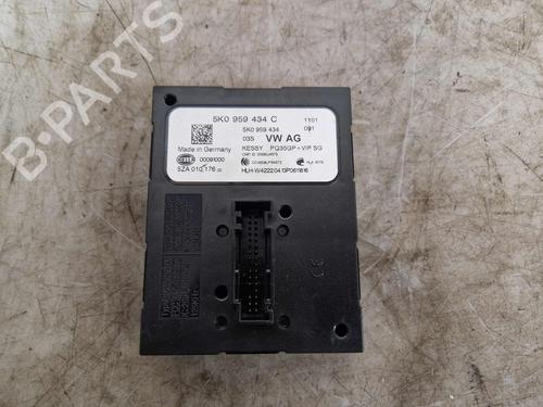 Used Control unit Control unit VW SHARAN (7N1, 7N2) 1.4 TSI (150 hp) 33714791 33714791