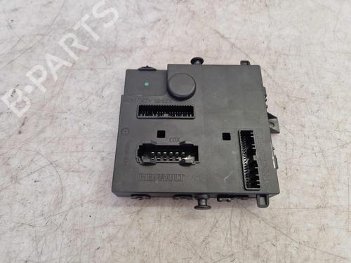 Computer RENAULT TWINGO II (CN0_) 1.2 16V (CN0K, CN0V, CN0A) (76 hp) 30408620