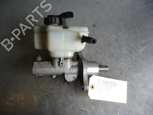 Used Brake master cylinder VW CADDY III Box Body/MPV (2KA, 2KH, 2CA, 2CH) 1.6 (102 hp) 13431745