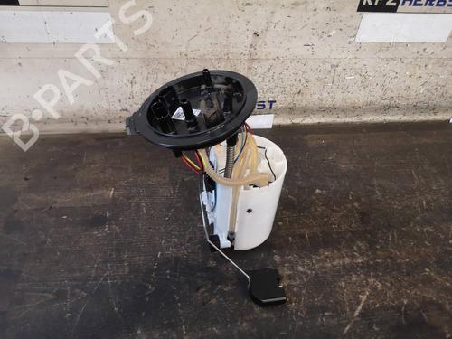 Used Fuel pump SKODA OCTAVIA III Combi (5E5, 5E6) 1.6 TDI (105 hp) 12879434