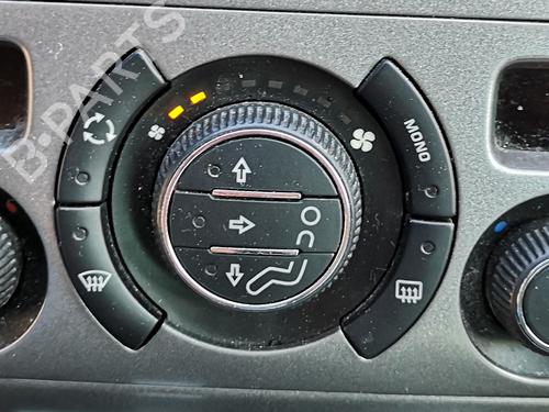 Used Climate control Climate control 37659585 37659585