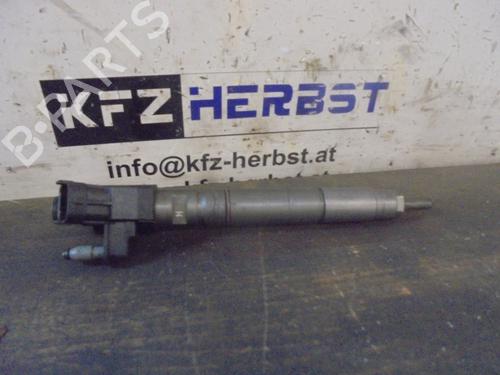 Used Injector VOLVO V70 III (135) D5 (205 hp) 12867033