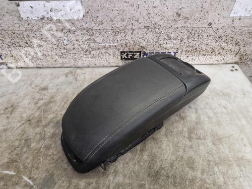 Apoio de Braço / Consola central OPEL ZAFIRA TOURER C (P12) 2.0 CDTi (75) (130 hp) 31351134