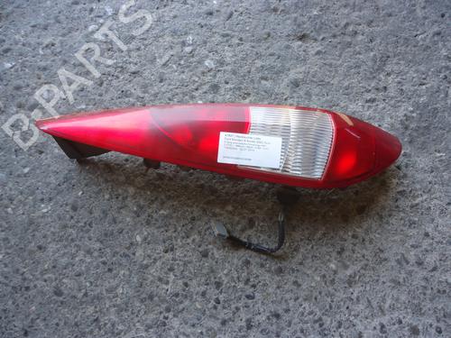 Used Left taillight FORD MONDEO III Turnier (BWY) 2.0 16V TDDi / TDCi (115 hp) 12862176