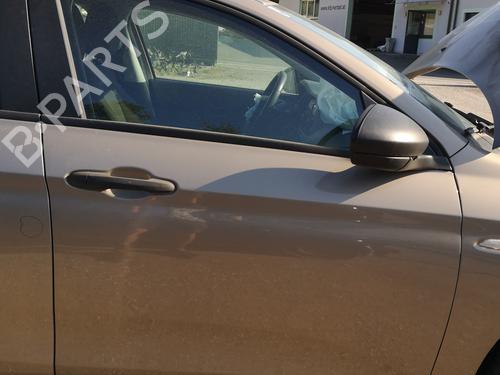 Used Right front door Right front door 38010993 38010993