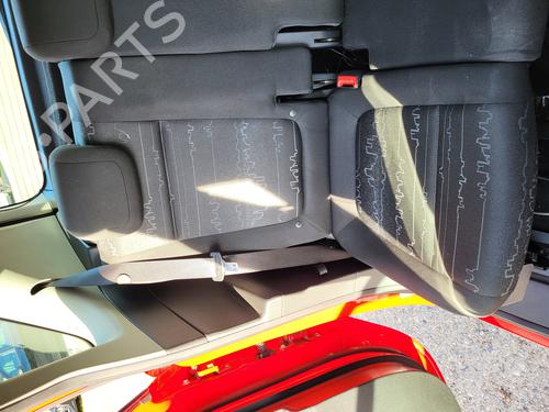 Used Rear seat Rear seat 38931164 38931164