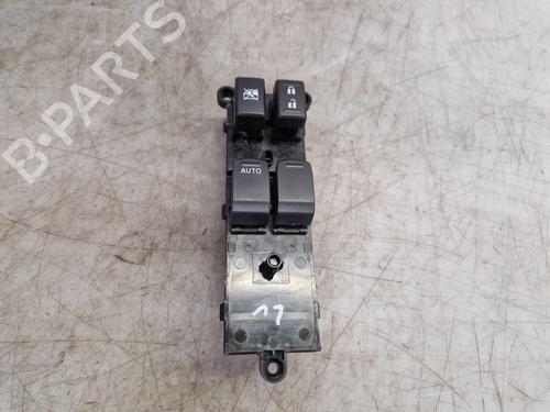 Schakelaar SUZUKI SWIFT V (AZ) 1.2 SHVS (A2L412) (90 hp) 31710986