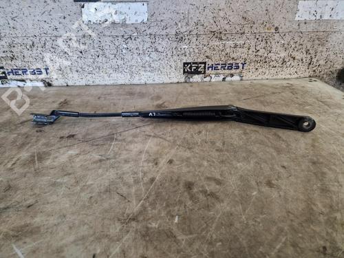 Used Front windshield wiper arm Front windshield wiper arm 37722752 37722752