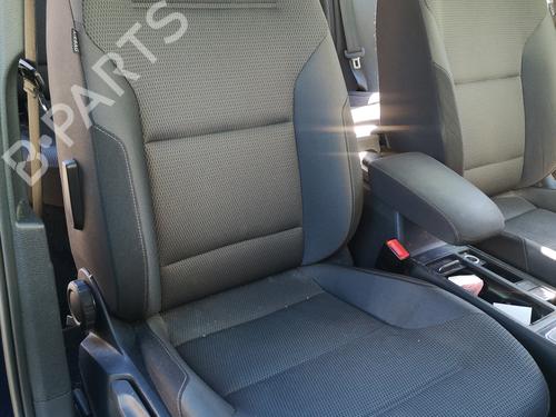 Used Right front seat VW GOLF VII (5G1, BQ1, BE1, BE2) 1.6 TDI (115 hp) 32515292