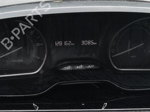 Used Instrument cluster PEUGEOT 208 I (CA_, CC_) 1.2 VTI 82 (82 hp) 30560523