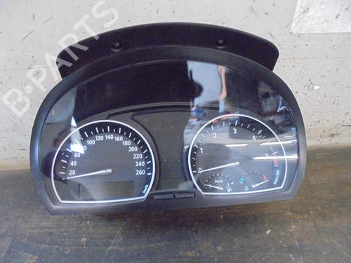 Used Instrument cluster BMW X3 (E83) 3.0 d (218 hp) 12870263