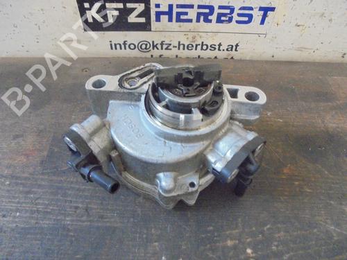 Used Vacuum pump FORD FOCUS III 1.5 TDCi (120 hp) 13440792
