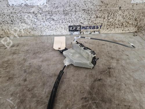 Højre bagtil lås OPEL CROSSLAND X / CROSSLAND (P17, P2QO) 1.2 (75) (110 hp) 32863000