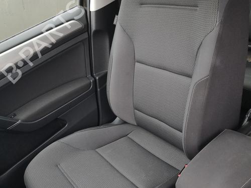 Used Right front seat VW GOLF VII (5G1, BQ1, BE1, BE2) 1.6 TDI (90 hp) 29253940