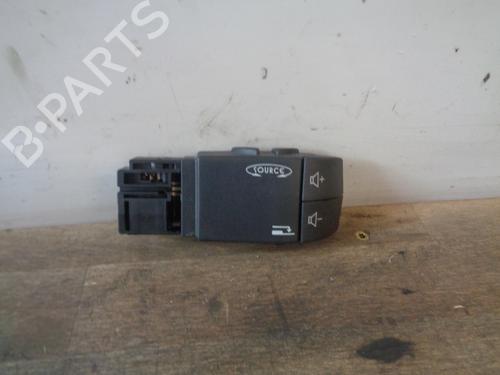 Used Switch RENAULT TWINGO II (CN0_) 1.2 (CN0D) (58 hp) 13066941