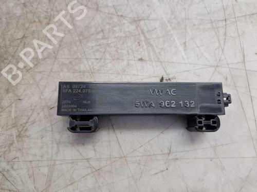 Módulo eletrónico SEAT LEON Sportstourer (KL8, KLD) 1.5 TSI (116 hp) 29587917
