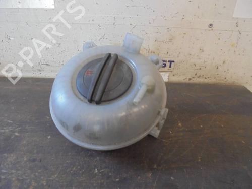 Used Expansion tank VW PASSAT B8 Variant (3G5, CB5) 1.6 TDI (120 hp) 13434874