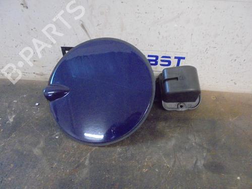 Używane Klapa wlewu paliwa OPEL ZAFIRA A MPV (T98) 2.0 DTI 16V (F75) (101 hp) 13440710