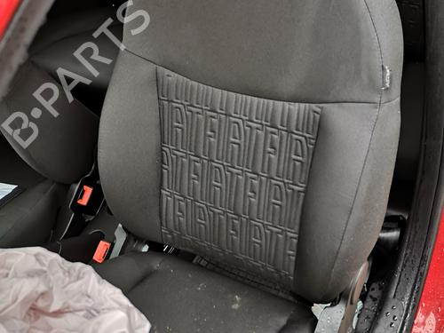 Used Left front seat FIAT 500 (312_) 1.0 Mild Hybrid (312.AYD1B) (69 hp) 32231559