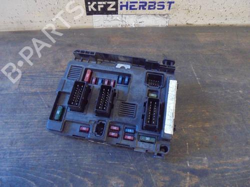 Used Fuse box PEUGEOT 206 Hatchback (2A/C) 1.1 i (60 hp) 20496284