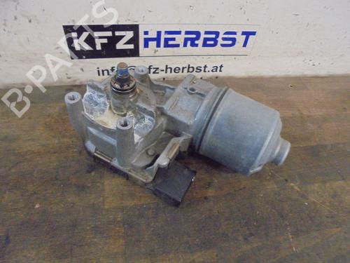 Used Front wiper motor SKODA OCTAVIA III Combi (5E5, 5E6) 2.0 TDI (150 hp) 12885469