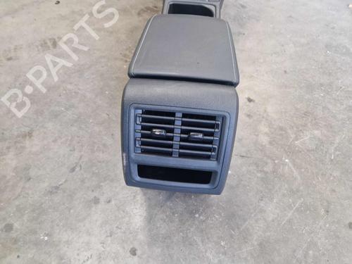 Middle console VW GOLF VIII (CD1, DA1) 2.0 TDI | BP37026057I22 - Image 3