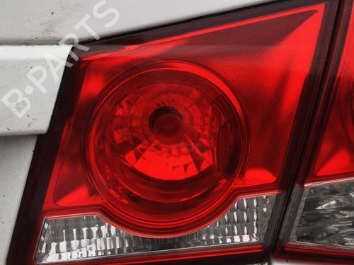 Used Right taillight CHEVROLET CRUZE (J300) 1.8 (141 hp) 30587990