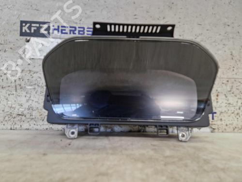 Used Instrument cluster VOLVO V60 II (225) D3 (150 hp) 26531646