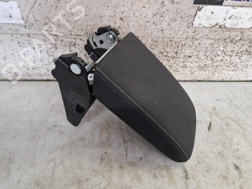 Armlehne für VW TOURAN (5T1) 2.0 TDI (150 hp) 29395694
