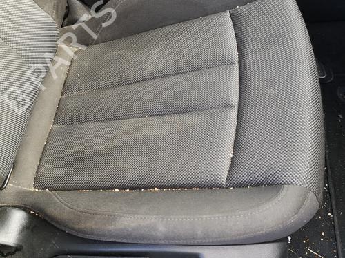 Right front seat AUDI A4 B9 Avant (8W5, 8WD) 2.0 TDI | BP37535631C16 - Image 2