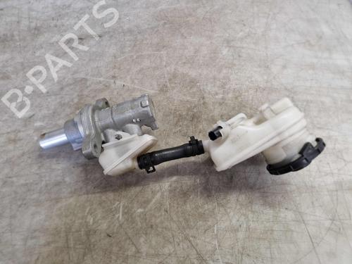 Used Brake master cylinder HONDA CR-V IV (RM_) 1.6 i-DTEC (RE6) (120 hp) 29019869