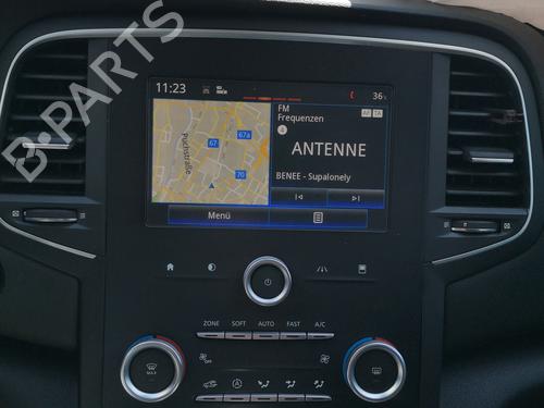 display-monitor-renault-megane-iv-hatchback-b9amn_-2015-36810242 main image