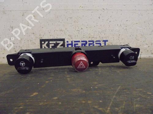 Used Warning switch FIAT 500 (312_) 1.3 D Multijet (312AXB1A) (75 hp) 13441873