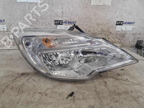 Used Right headlight Right headlight OPEL MERIVA B MPV (S10) 1.4 (75) (100 hp) 40238932 40238932