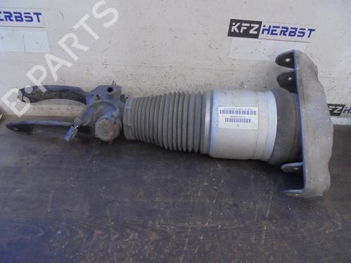 Right front shock absorber PORSCHE CAYENNE (9PA) Turbo S 4.8 7L5616040