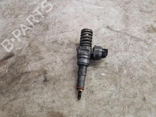 Injecteur AUDI A3 Sportback (8PA) 2.0 TDI (140 hp) 32338211